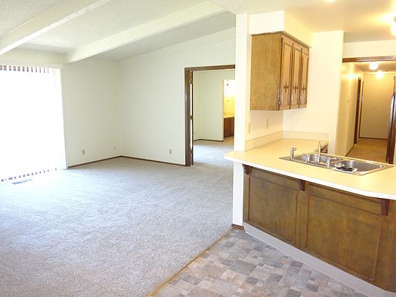 4th image of 2293 Latona Dr NE