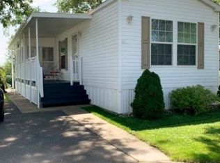 11 Northwood Cir, New Hartford, NY 13413