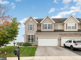 3830 Kings Ln, Dover, PA