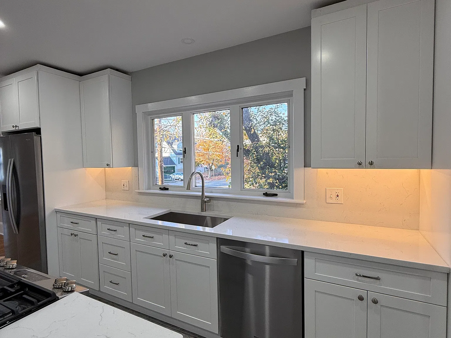 2 bed, 1376 sqft, $3,200 — Photo 3