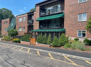 1202 Greendale Ave APT 107, Needham, MA 02492