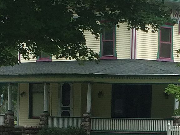 2nd image of 129 Grand Rapids St
