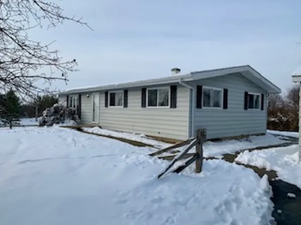 14218 Charlotte Dr, Woodstock, IL 60098