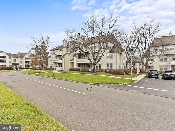 106 Heritage Blvd APT 2, Princeton, NJ 08540