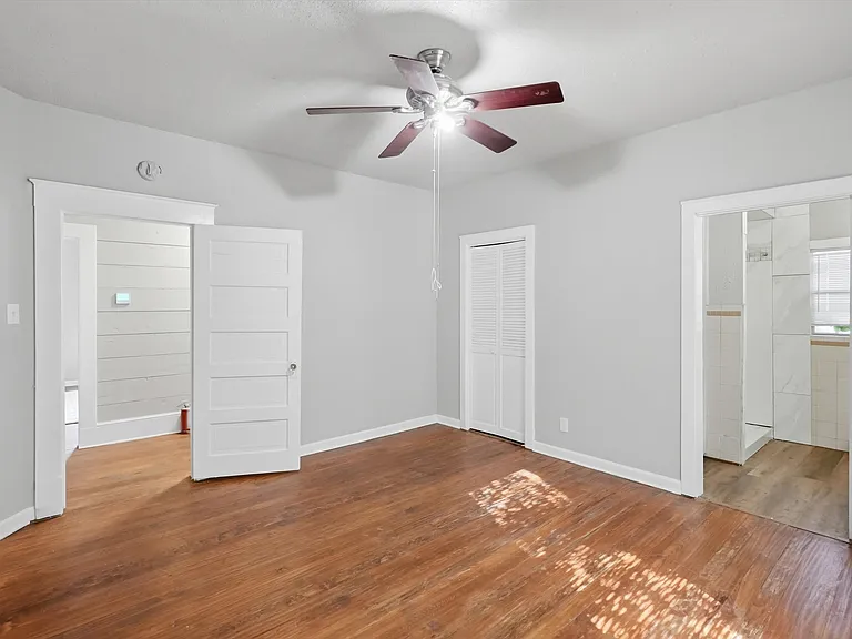 411 Poindexter Ave — Photo 13