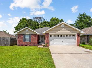 10445 Millbrook Dr, Pensacola, FL 32534