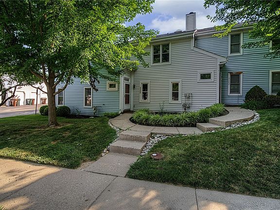 2nd image of 3139 Gracemore Ave
