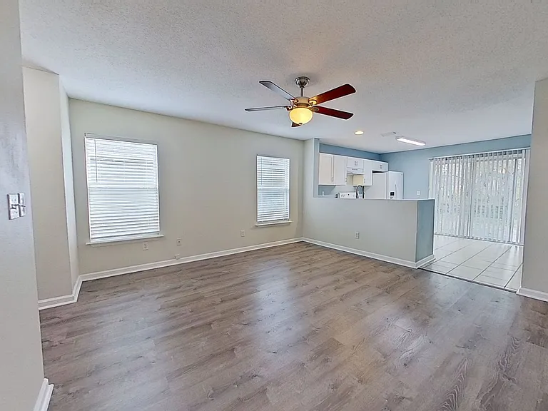 796 Wynfield Cir — Photo 7
