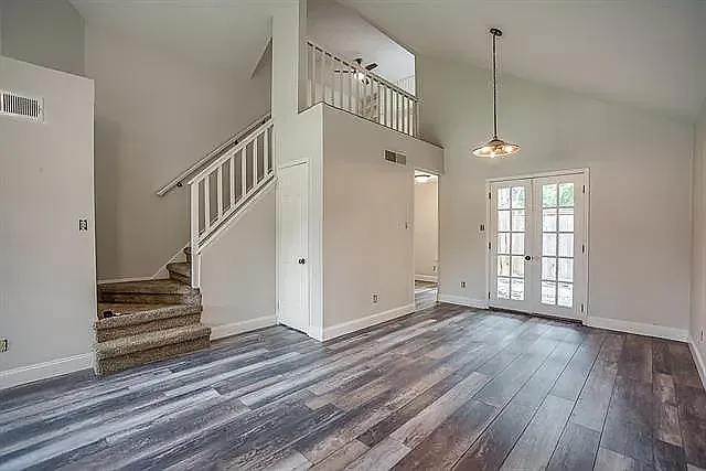 3156 Harbinger Ln — Photo 2