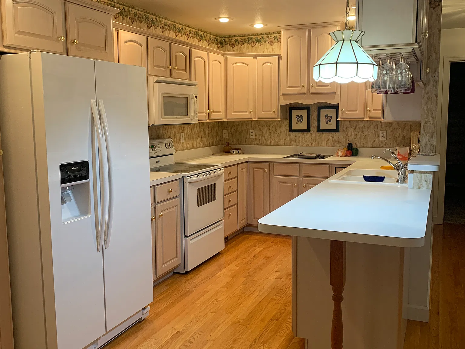 2 bed, $1,950 — Photo 2