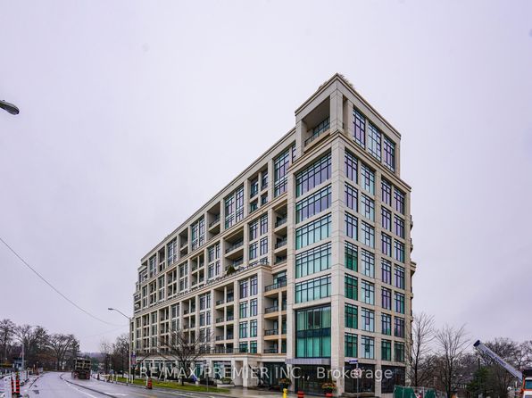 2 Old Mill Dr #303, Toronto, ON M6S 0A2