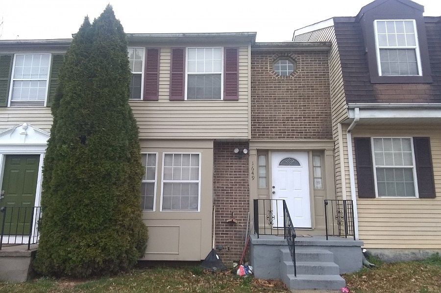 1st image of 1649 Tulip Ave