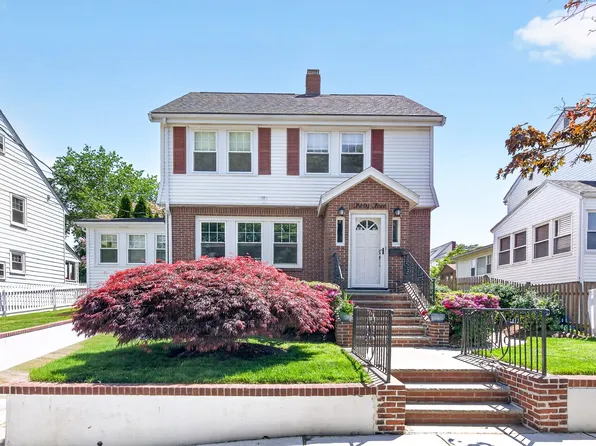 33 Underwood St, Belmont, MA 02478
