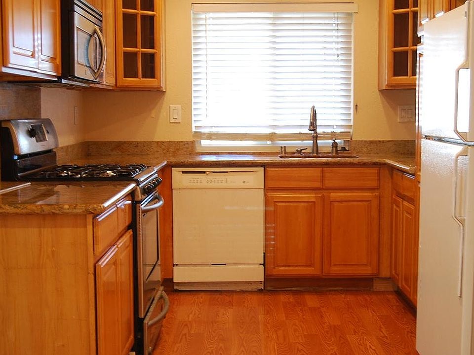 1st image of 32475 Lake Berryessa Dr