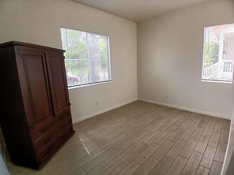 2035 Entrada Dr — Photo 8
