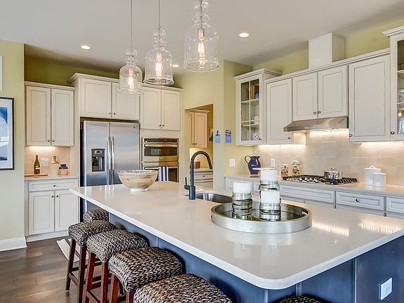 Glamorous kitchen
