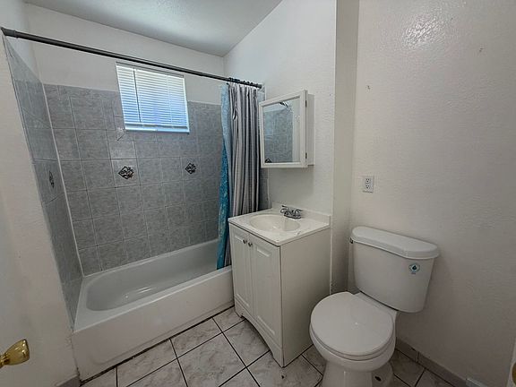 4th image of 5801 Wallace Ave APT 2