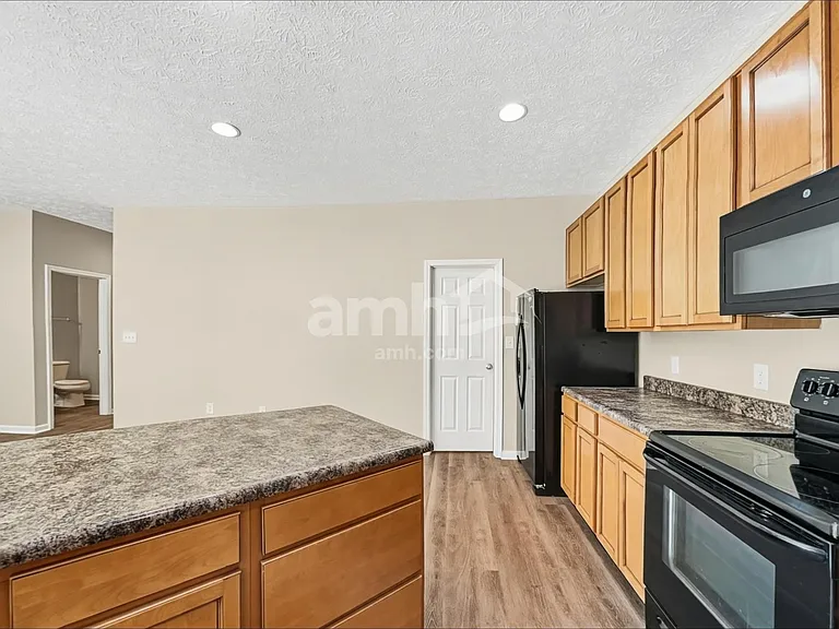 2591 Auburn Ct — Photo 3