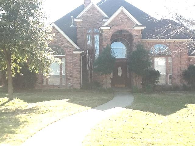 1st image of 505 Ravenaux Dr