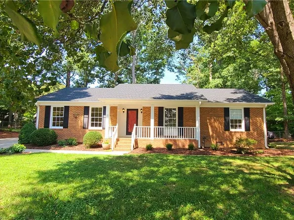 11 Sedley Ct, Greensboro, NC 27455