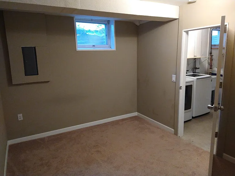 Bonus Room / Office