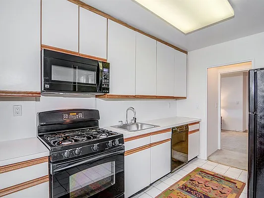 Sold by Robert E. Hill  | media 41