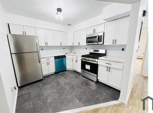 979 E 85th St FLOOR 3, Brooklyn, NY 11236