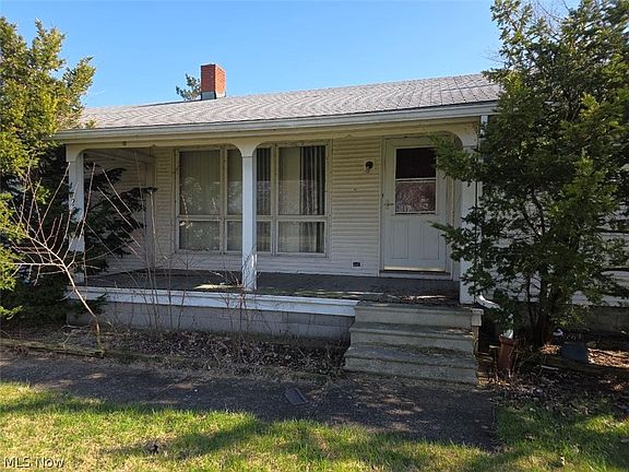 2nd image of 4622 E Harbor Rd