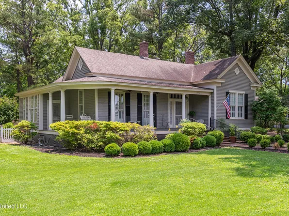 204 East St, Como, MS 38619