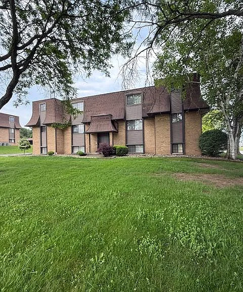 6385 Catawba Dr — Photo 1