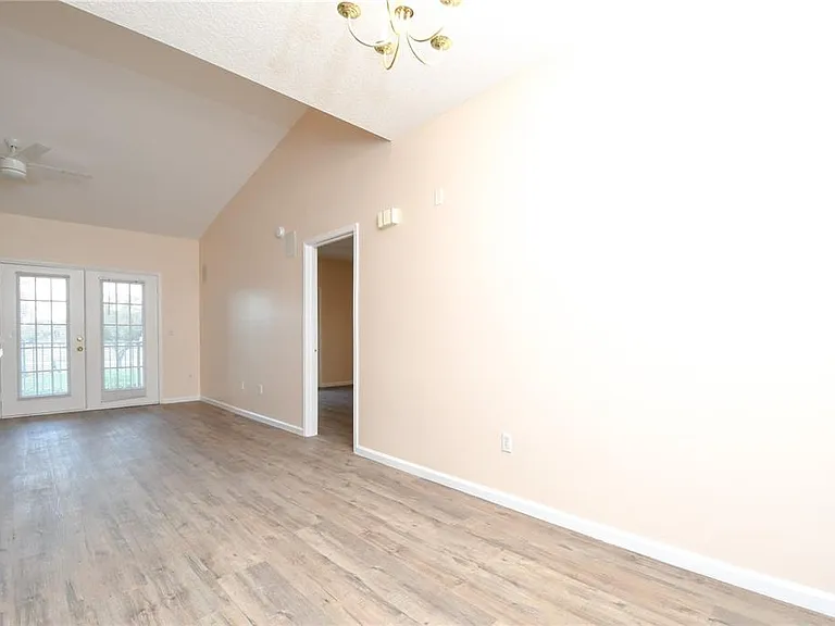 14214 Fredricksburg Dr #108 — Photo 11