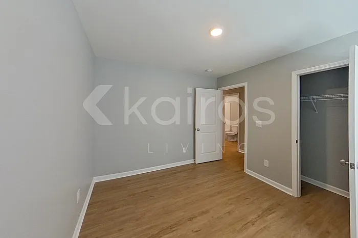 371 Angela St — Photo 11