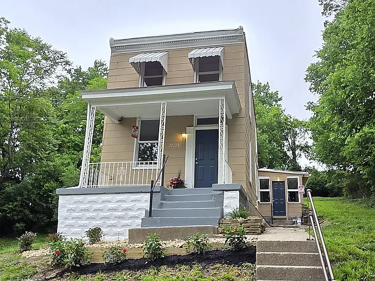 2824 Sterrett Ave — Photo 1