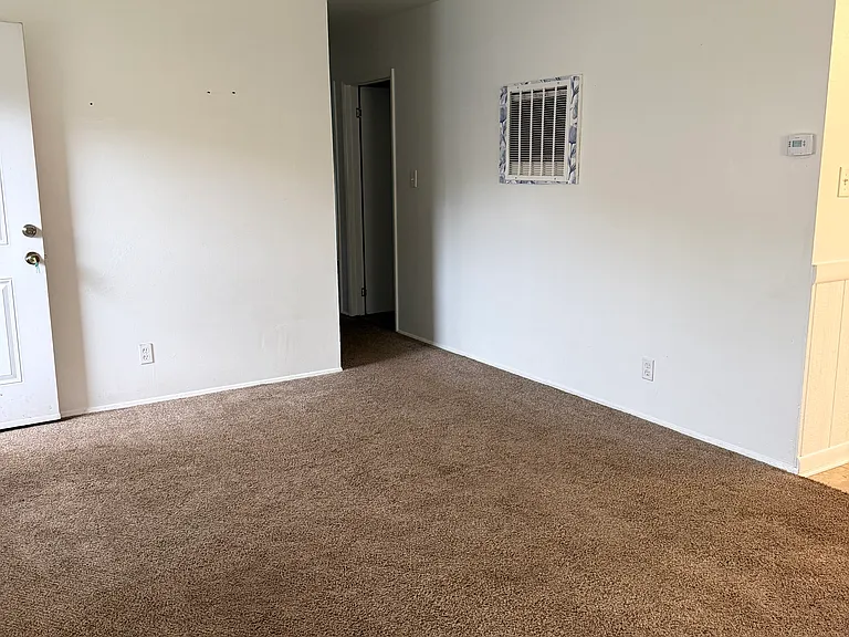 321 N Roanoke Ave #1 — Photo 5