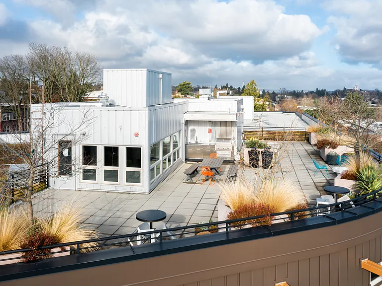 BuildingPhoto (4)