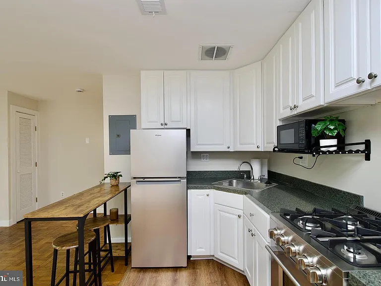 4840 Macarthur Blvd NW #504 — Photo 16