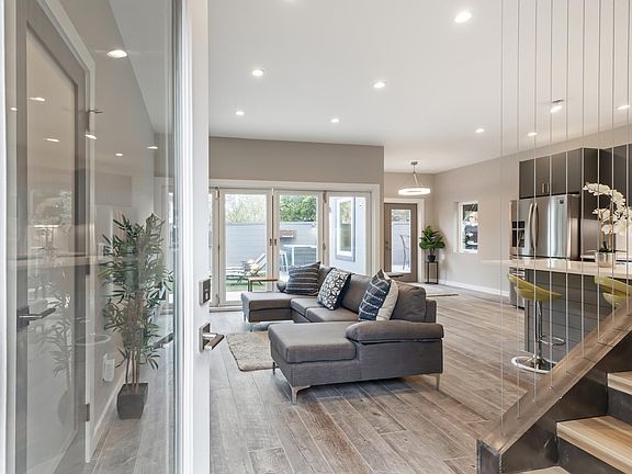 4th image of 221A Goodwin Dr #221A