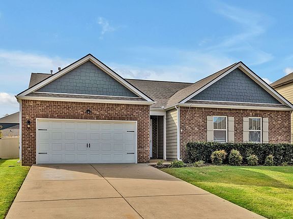 3rd image of 6431 Birchtree Dr