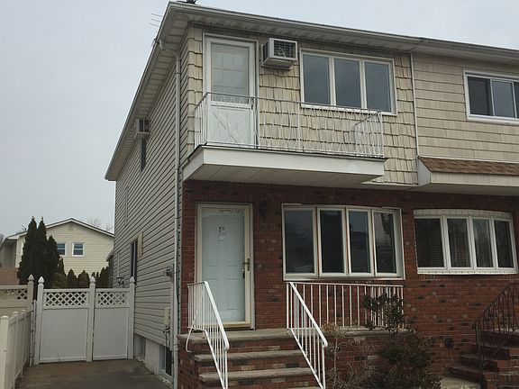 2nd image of 29 Thayer Pl