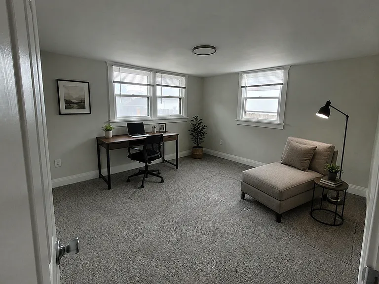 1018 E Linden Ave — Photo 14