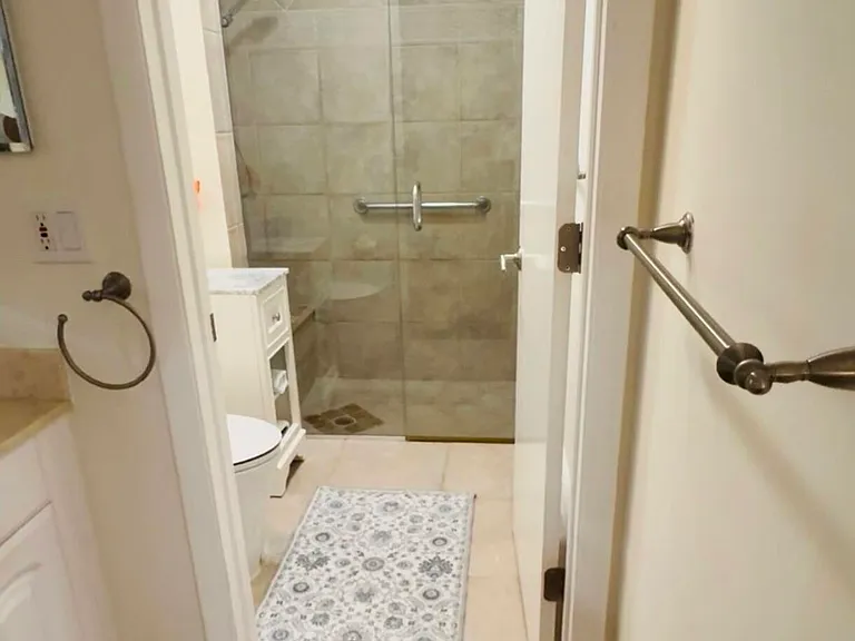 544 NW 38th Ave — Photo 13