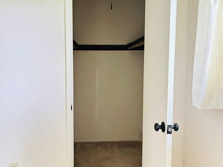 933-937 NW Sequoia Ave — Photo 18