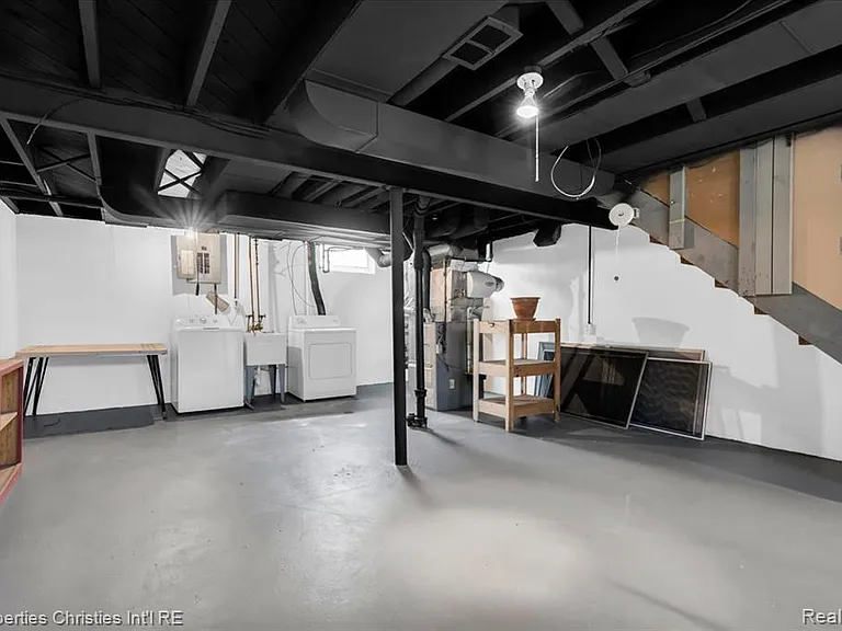 1035 N Old Woodward Ave #5 — Photo 25