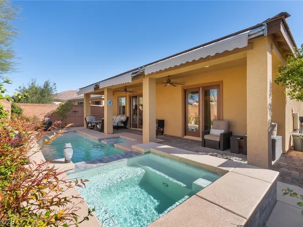 6225 Cotinga St, North Las Vegas, NV 89031