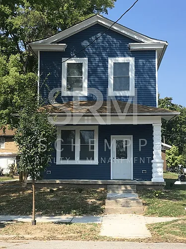 631 E Chestnut Photo 1