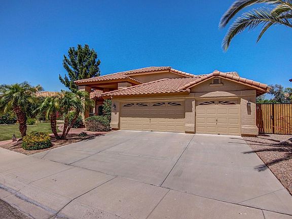 3rd image of 1610 W Honeysuckle Ln