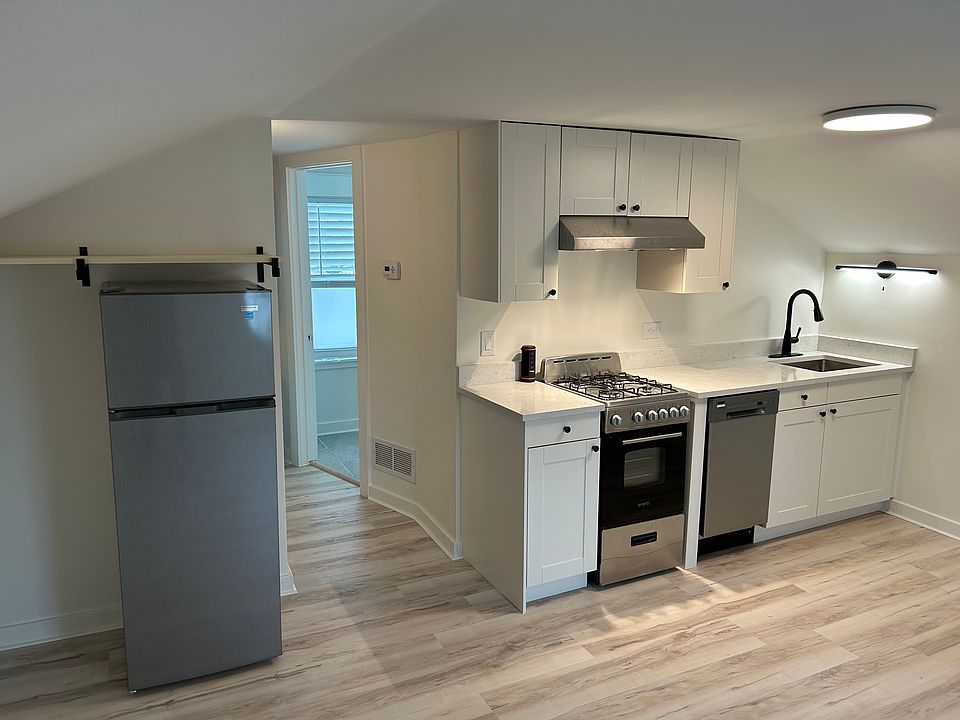 1st image of 317 S 2nd St #B