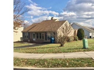 2001 Quail Hollow Dr, Reading, PA 19606