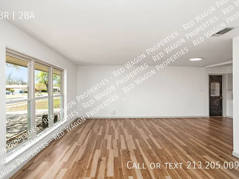 5259 Prince Valiant Dr — Photo 5