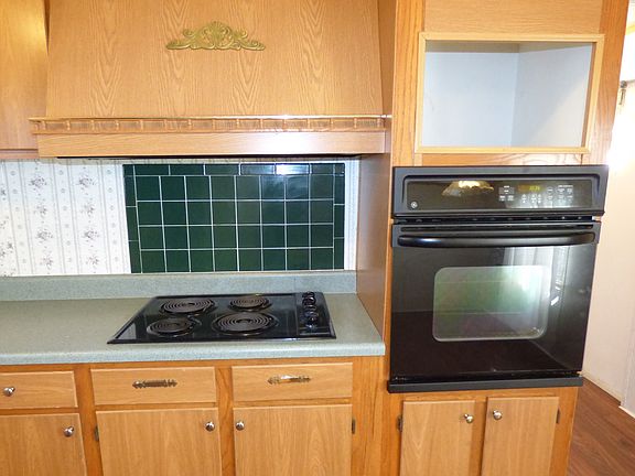 Stovetop, Built-in Oven and Microwave Shelf